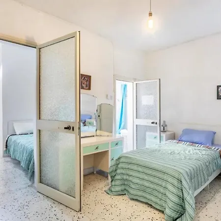 Town House - Private - Near Sea Ubytování v soukromí